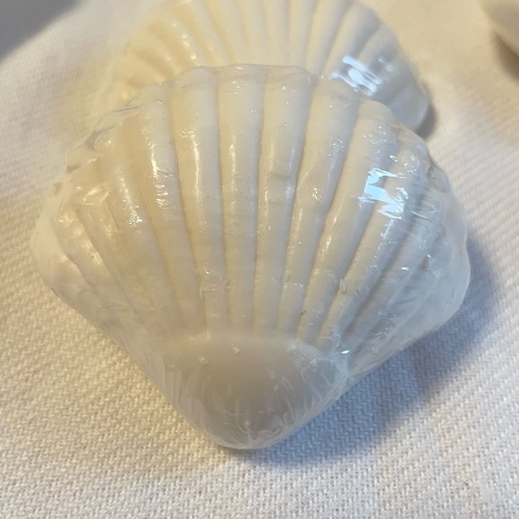 9 BARS Gilchrist & Soames Luxury Wrapped Soap Bundle. Great Gift or for Guests! - Picture 4 of 15